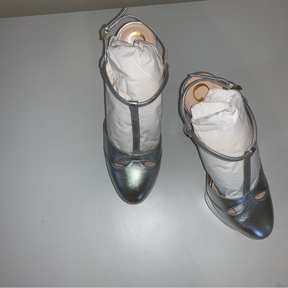 Gucci Angel Platforms - Picture 4 of 11